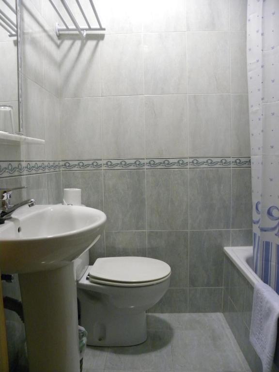 Hostal Biarritz Μαδρίτη Δωμάτιο φωτογραφία